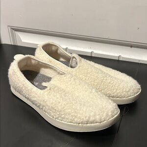 Allbirds Cream Fleece Slip-Ons